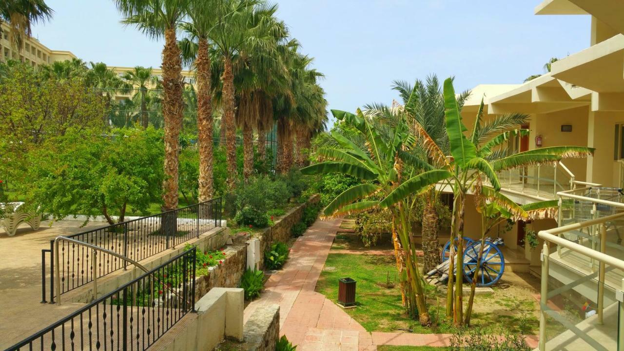 Oscar Beachfront Resort & Spa & Casino Kyrenia (Northern Cyprus) Exterior photo